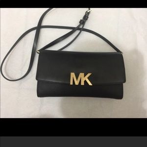 Michael Kors Montgomery Large Crutch Handbag